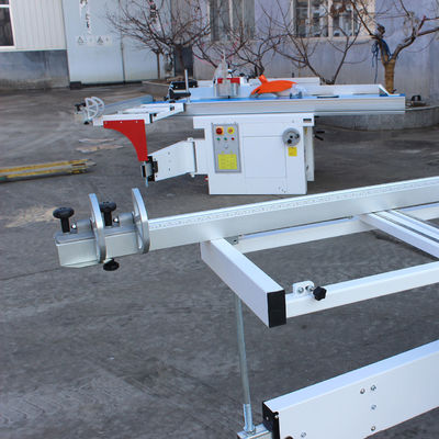 Macchine combinate multifunzionali per la lavorazione del legno nei ristoranti