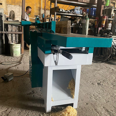 Tavola di legno industriale Legno massello lavorazione 2500mm Tavola lunga Legno superficie piano macchina