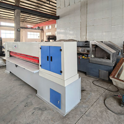 Macchina per il taglio di pannelli di legno con progettazione pesante e funzione automatica MJB318