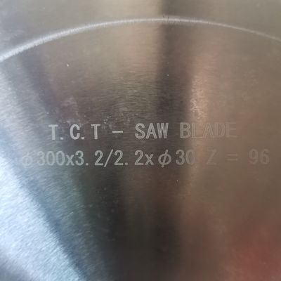 Tct Materiale carburo Leghe per la lavorazione del legno Lama a sega circolare per il taglio del legno massello