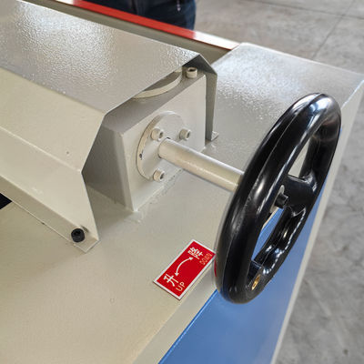 2.2kw Macchina adesiva per la lavorazione del legno per l'assemblaggio di grandi assi nei negozi di materiali da costruzione