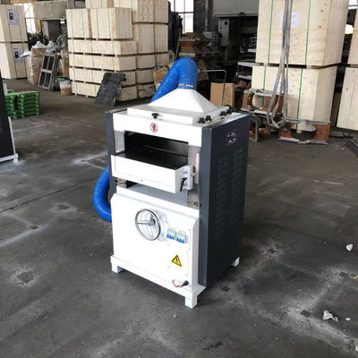 Macchina elettrica per pianificazione dello spessore del legno Pianificatore a doppio lato ad alta velocità per la lavorazione del legno
