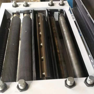 Pianificatore a pressione a velocità doppia per macchine per la lavorazione del legno