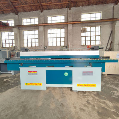 Macchina per la lavorazione del legno Molitore automatico a fusione per modellazione del legno Potenza 4kW Peso 600kg