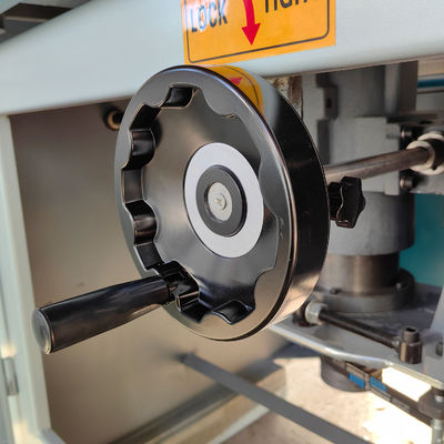 Macchine per la lavorazione del legno massello MX5117B con tavolo scorrevole