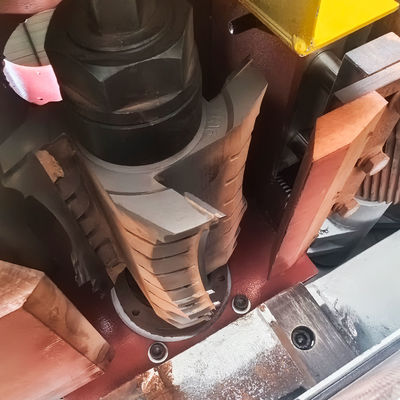 Pianificatore irregolare di filo di legno per la fabbricazione di mobili nei negozi di materiali da costruzione
