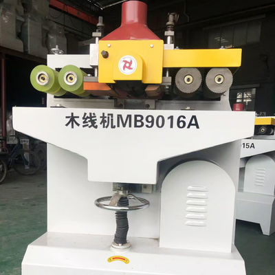 MB9016A Macchina di stampaggio in linea per profili di profilo di legno per profili di cornice di porta lisci e precisi