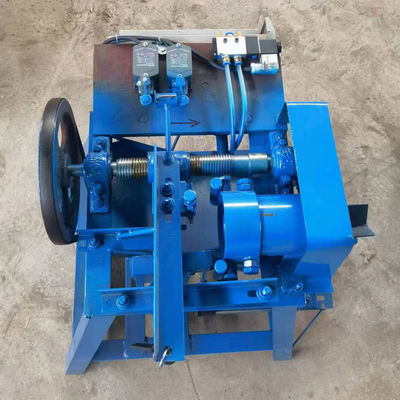 Macchine circolari di scarico dei denti per la fabbricazione di maniglie di scope a bastoncini di legno