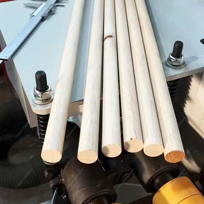 Macchina quadrata di lavorazione del legno altamente multifunzionale per la lavorazione di barre di legno semplici e rotonde