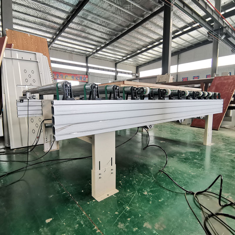 1500W Motor Power Panel Mobile Conveyor Line 3000mm Lunghezza Tavolo a rulli automatico