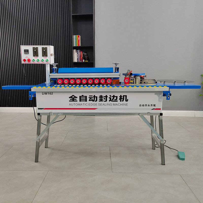 75 kg DW102 Alta velocità Piccola macchina per la lavorazione del legno