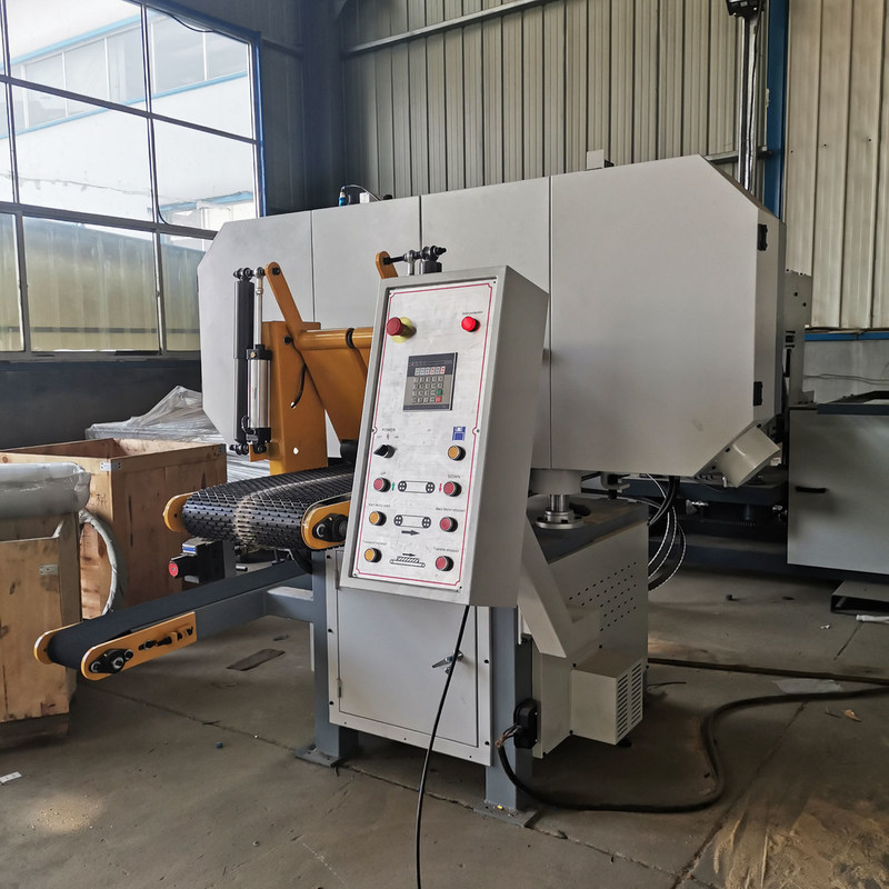 Potenza totale 17,22kw Legno seghe a fascia CNC MJ400 per la lavorazione del legno taglio