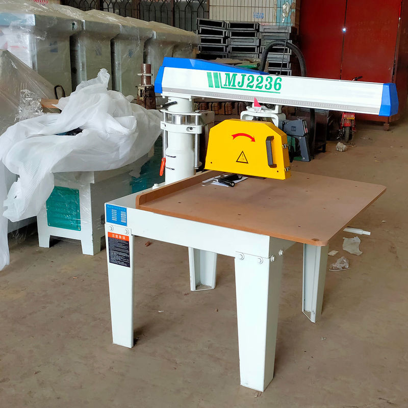 Seghe a trazione universali per la lavorazione del legno Max. Larghezza di lavoro 640 mm Taglio della sega 640*110 mm